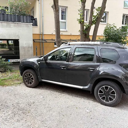 Ruhig Zentral Privatparkplatz Historischer Stuckaltbau Διαμέρισμα Δρέσδη