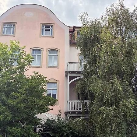 Ruhig Zentral Privatparkplatz Historischer Stuckaltbau Apartamento *