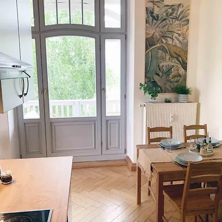 Ruhig Zentral Privatparkplatz Historischer Stuckaltbau Apartamento