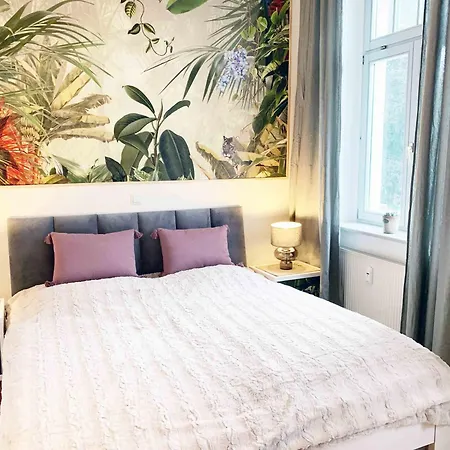 Ruhig Zentral Privatparkplatz Historischer Stuckaltbau Apartamento Dresde