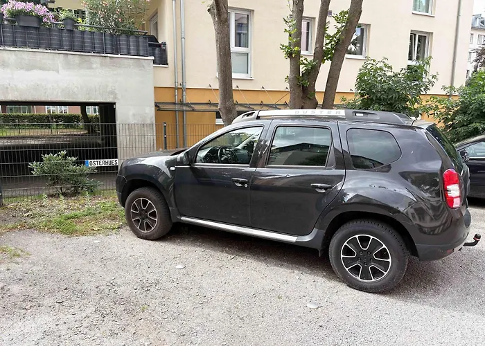 Ruhig Zentral Privatparkplatz Historischer Stuckaltbau Διαμέρισμα Δρέσδη
