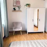 Ruhig Zentral Privatparkplatz Historischer Stuckaltbau شقة *