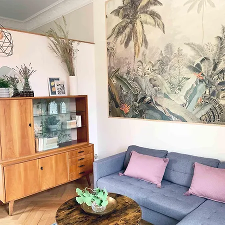 Apartamento Ruhig Zentral Privatparkplatz Historischer Stuckaltbau